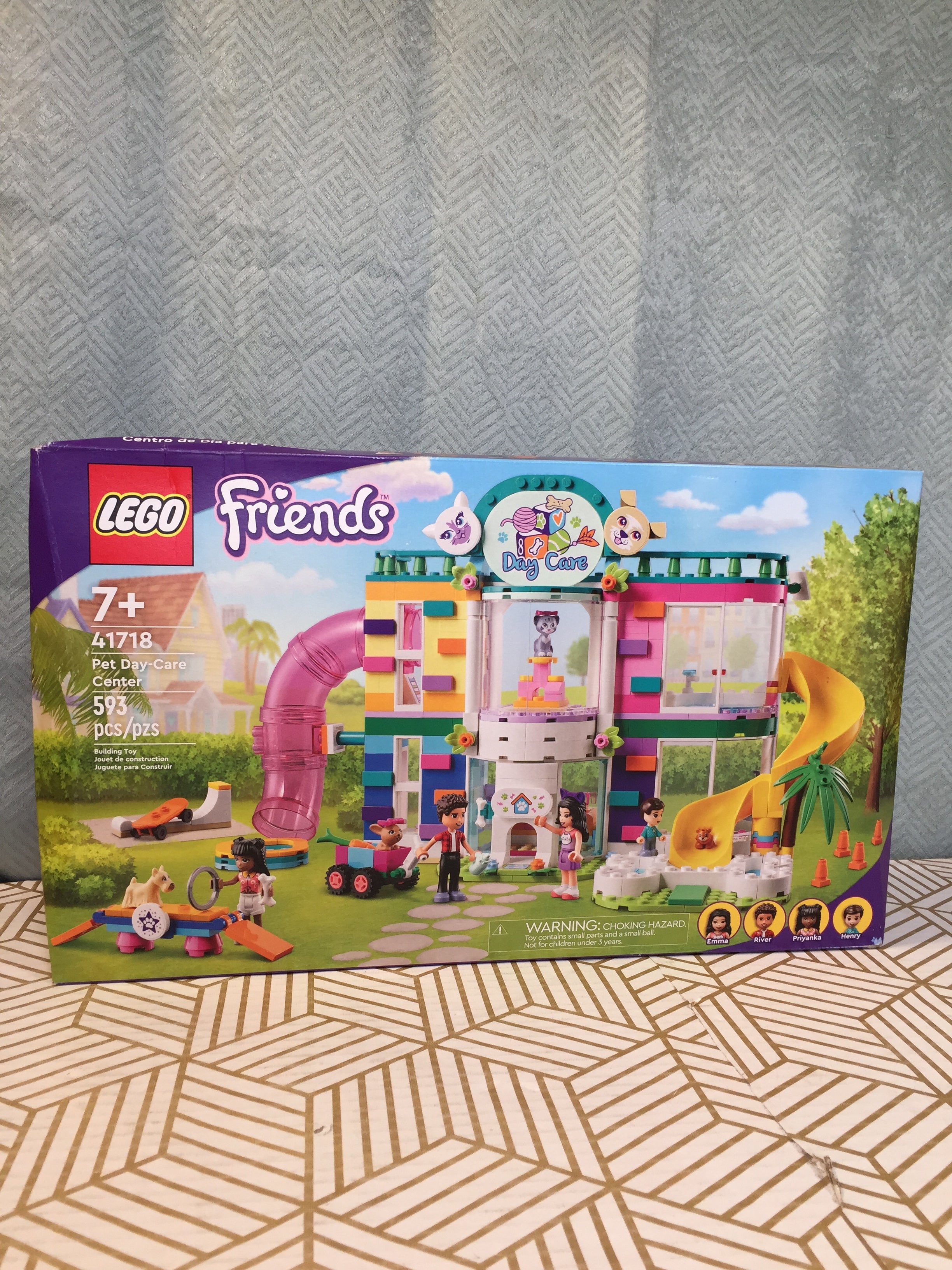 LEGO Friends Pet Day-Care Center 41718 Building Toy Set (593 Pieces) *SEALED* (7931486208238)
